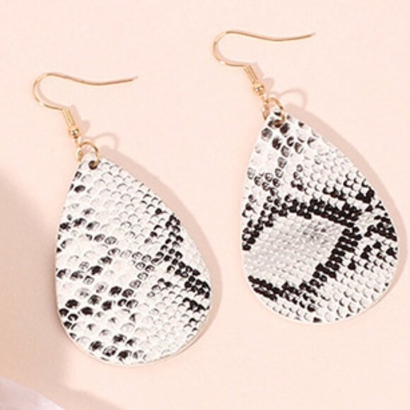 Snakeskin Pattern Earrings - Picture 1 of 2
